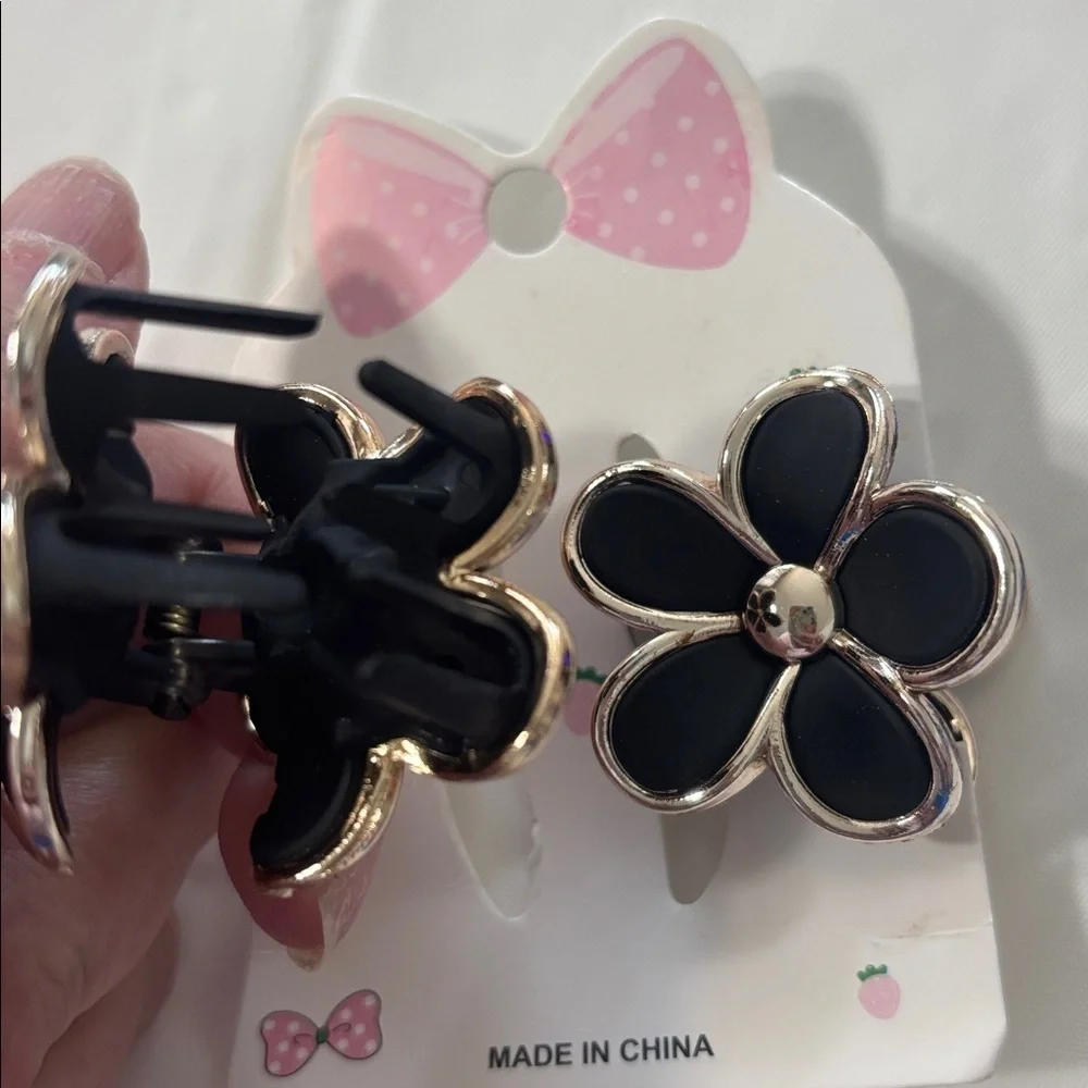 Black Flower Hair Clips (1Pair)